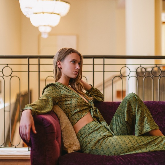 Meet your Posher, Jessie - Picture 3 of 3